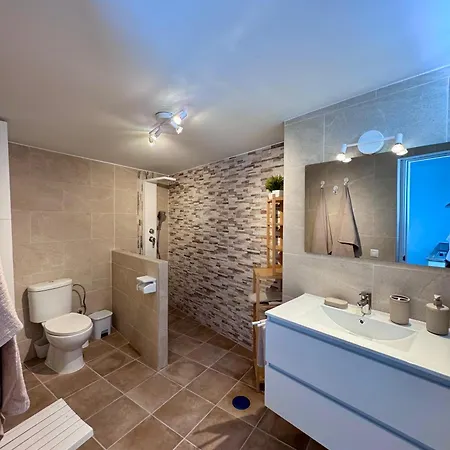 בית הארחה Y Lofts Makana