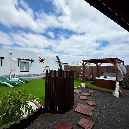 Y Lofts Makana Vendégház *