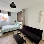 Guest house Y Lofts Makana