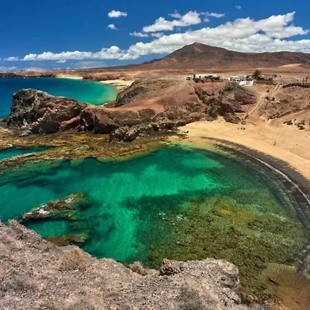 Y Lofts Makana بلايا بلانكا