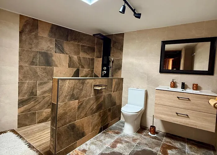 Pensión Y Lofts Makana *