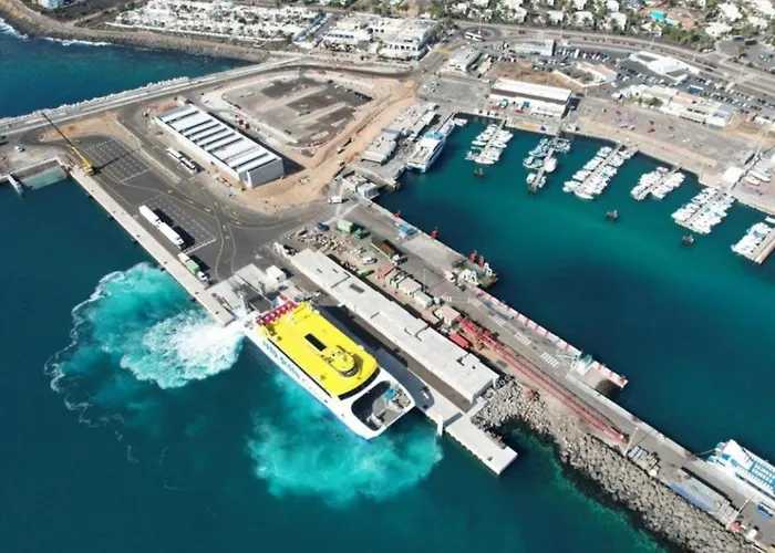 Pensión Y Lofts Makana *