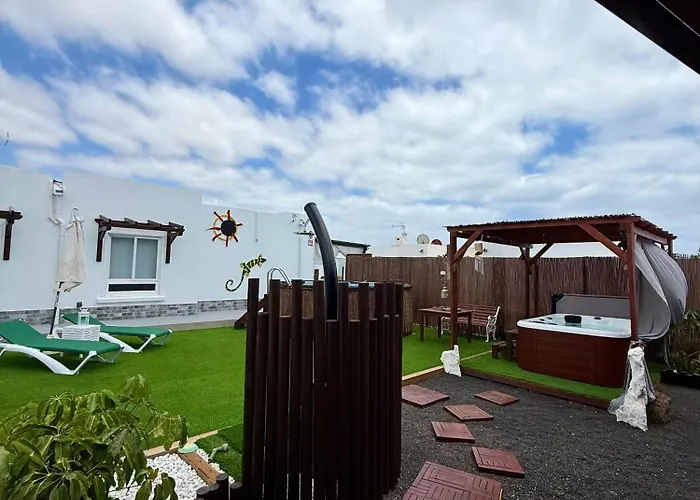 Y Lofts Makana Pensión *