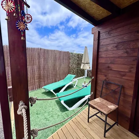 Y Lofts Makana Πλάγια Μπλάνκα