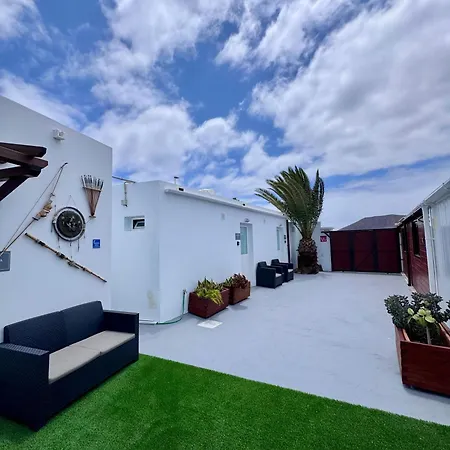 Y Lofts Makana Πλάγια Μπλάνκα